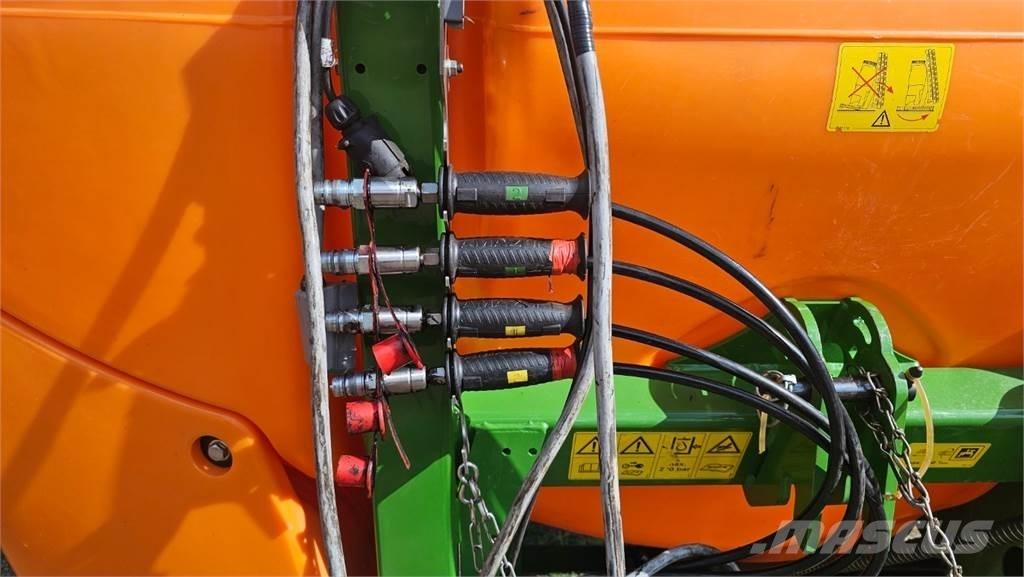 Amazone UF 901 牽引式噴霧機