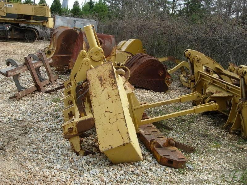 CAT 12H, 140H 平土機