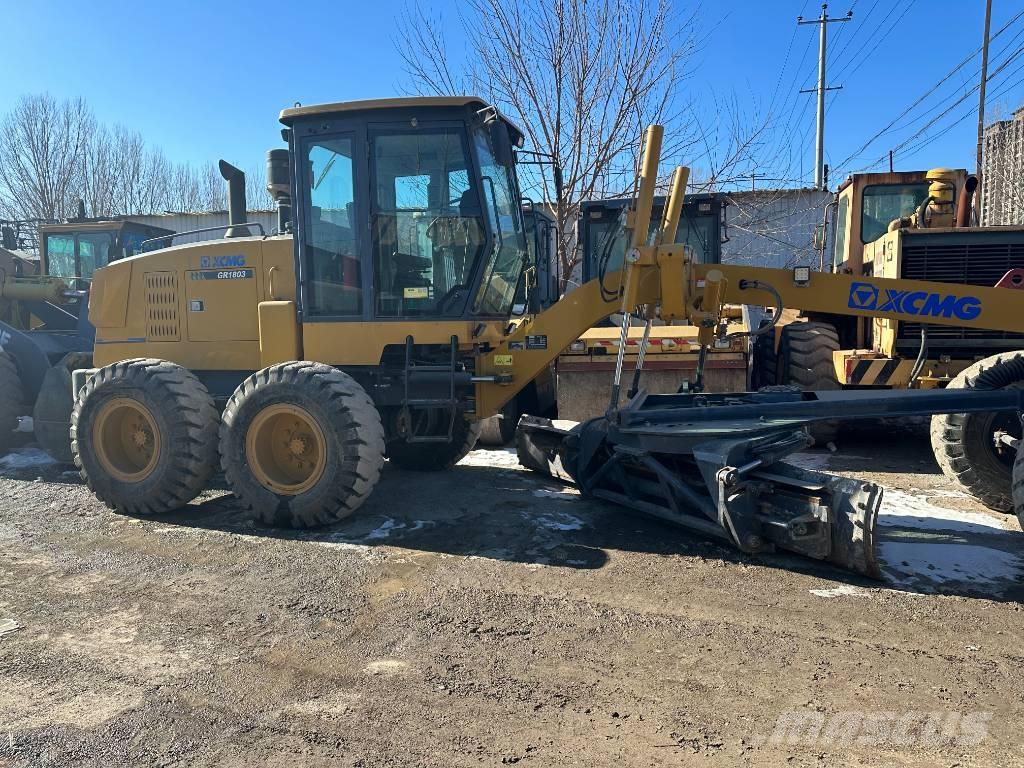 XCMG GR1803 輪式推土機