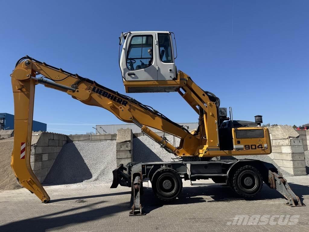 Liebherr A 904 C 廢棄物/工業用操作車