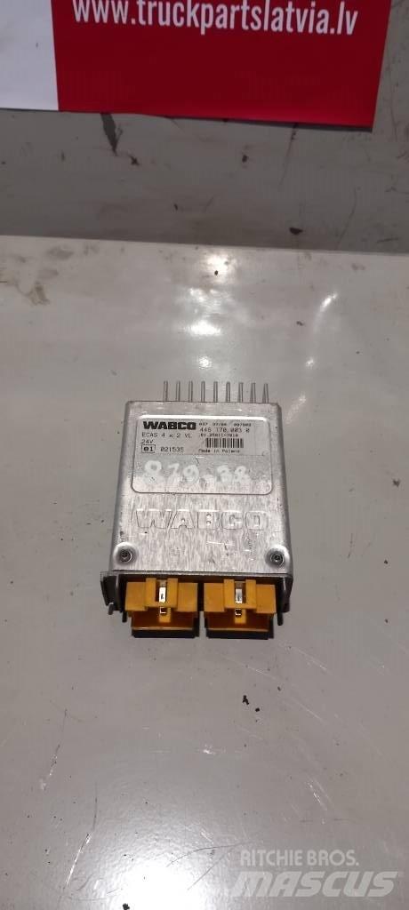 MAN TGA.  81258117010 電子設備