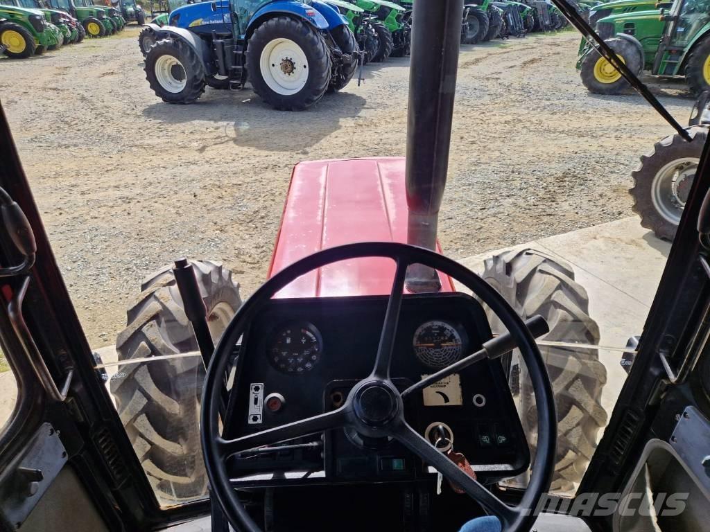 Case IH 856 XL 曳引機