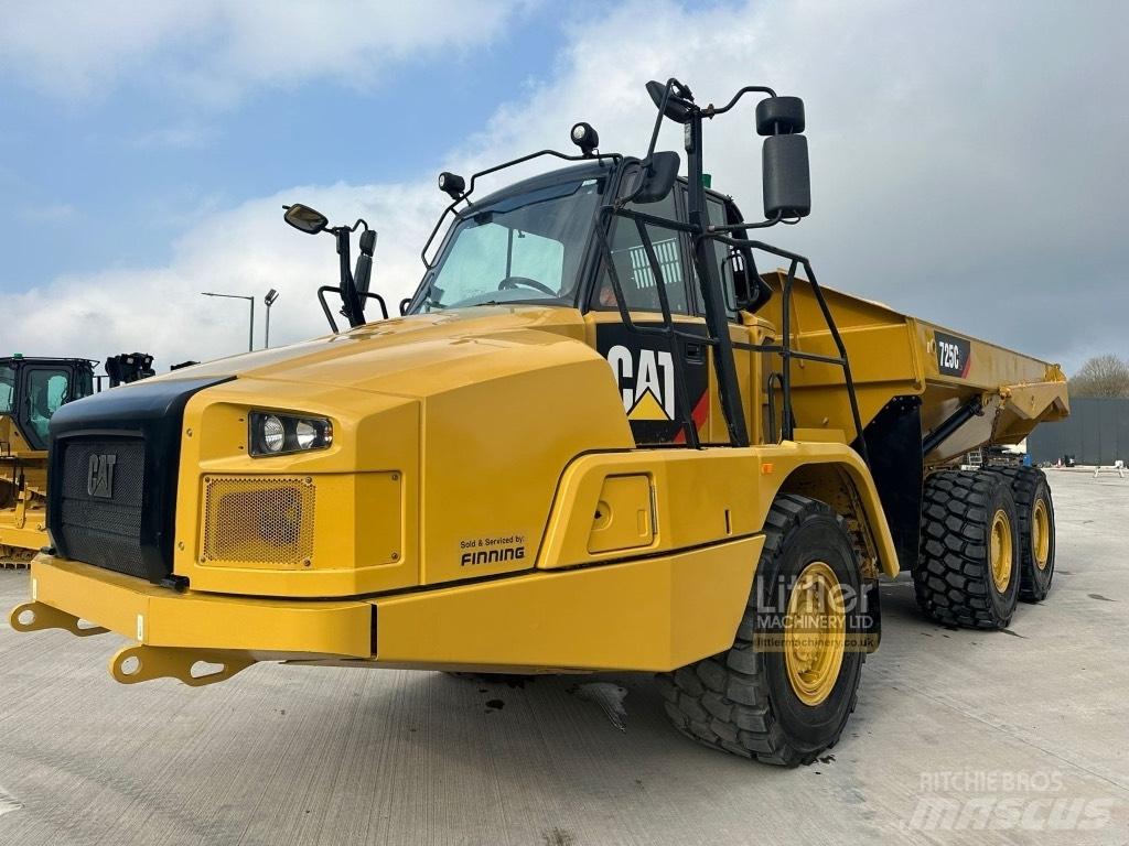 CAT 725C2 鉸接式起吊車