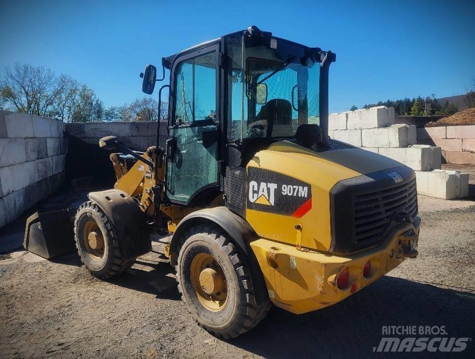 CAT 907 M 輪胎式裝載機
