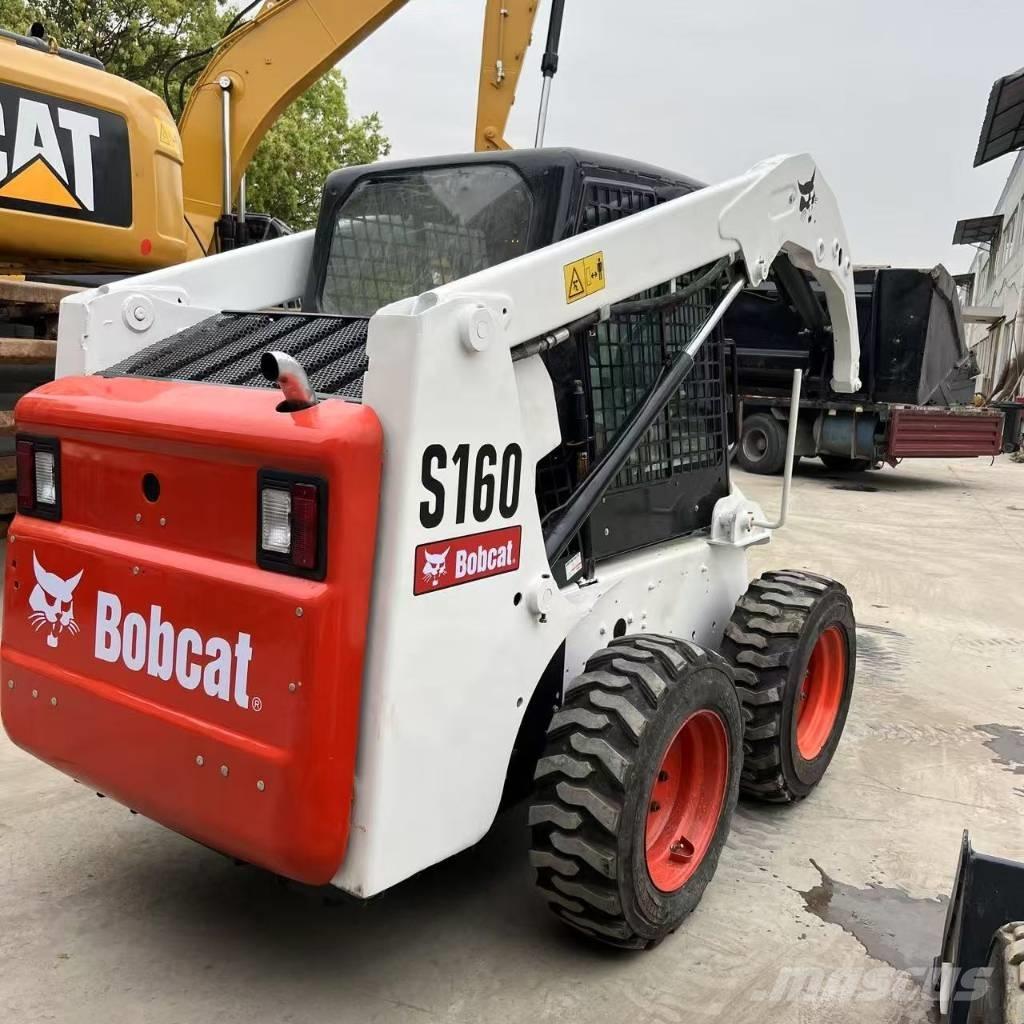 Bobcat S160 滑移轉向裝載機