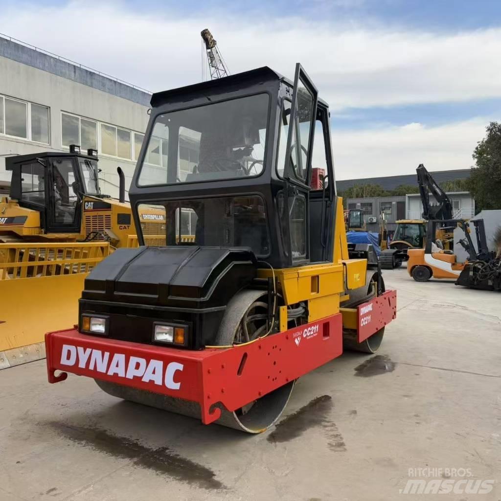 Dynapac CC 211 雙輪滾壓機