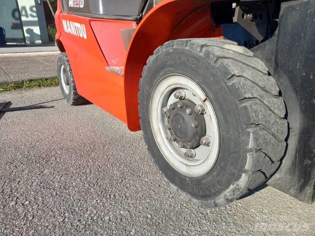 Manitou MI 25 柴油卡車