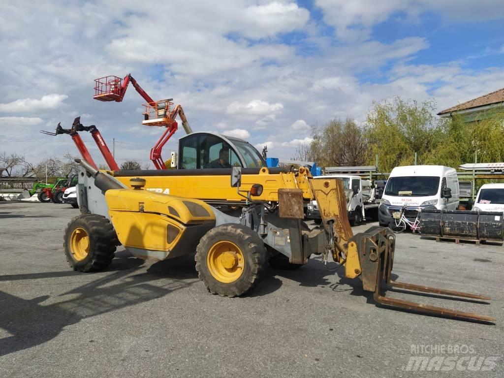 Terex 3713 伸縮臂操作車