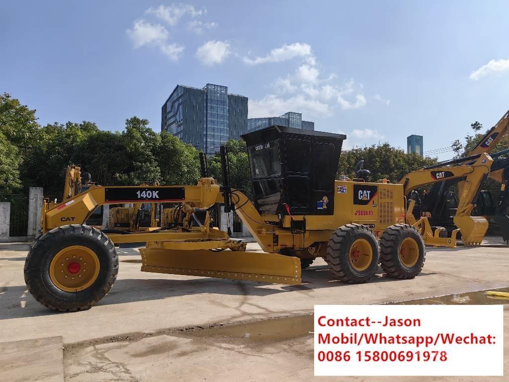 CAT 140 K 平土機