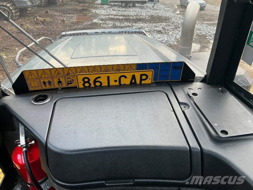 Ponsse ERGO 8W 收穫機