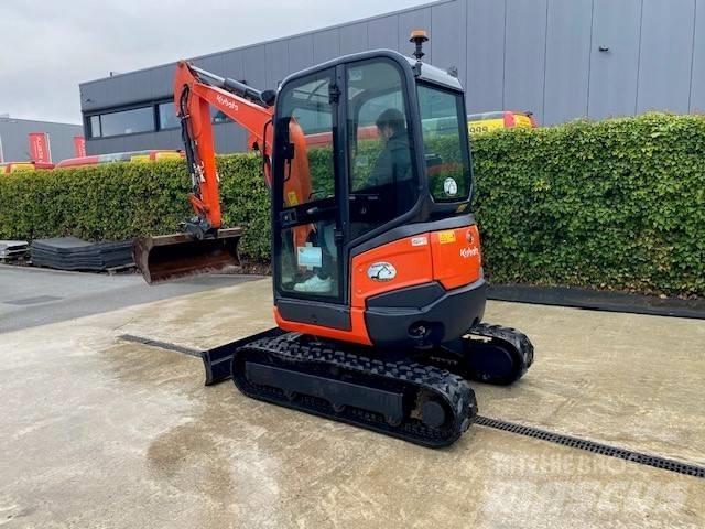 Kubota U 27-4 小型挖土機/掘鑿機<7t(小型挖掘機)