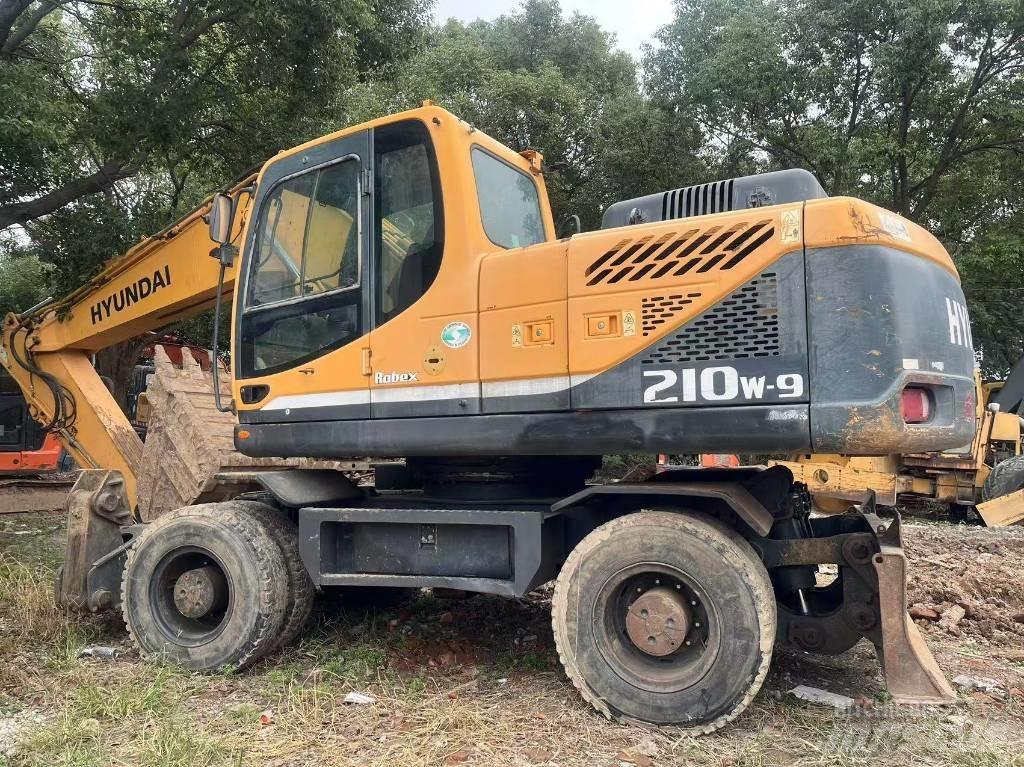 Hyundai R210W-9 旋轉式挖土機/掘鑿機/挖掘機