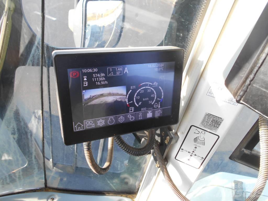 Liebherr L 586 輪胎式裝載機