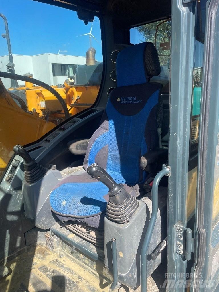 Hyundai HX 235 履帶式 挖土機/掘鑿機/挖掘機