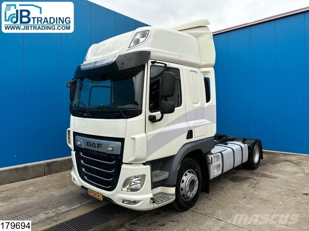 DAF CF 410 EURO 6 曳引機組件