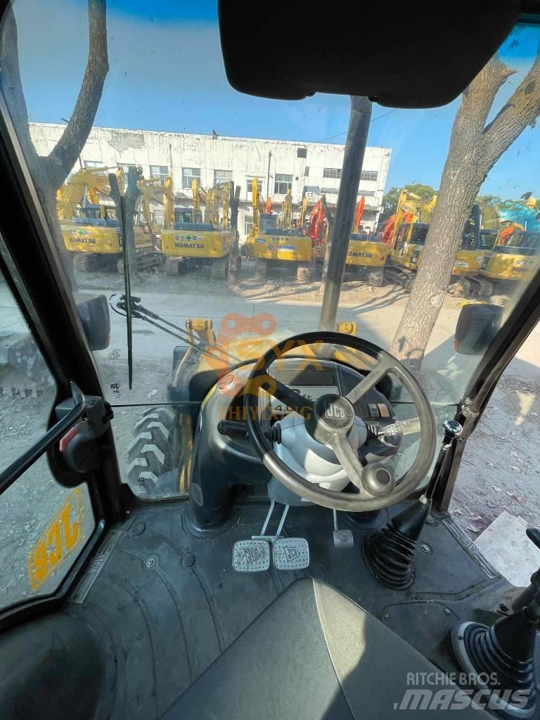 JCB 3 CX 反鏟裝載機