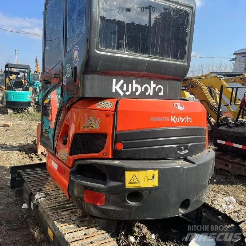 Kubota U 35 小型挖土機/掘鑿機<7t(小型挖掘機)