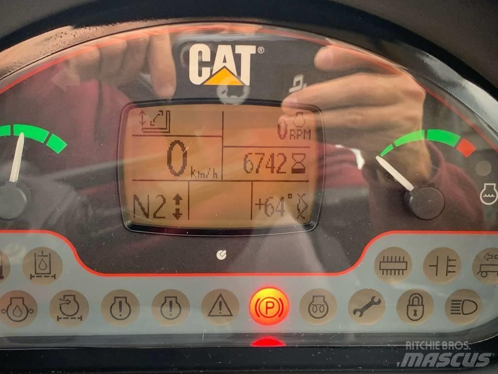 CAT TH 337C 農業用伸縮臂裝載機