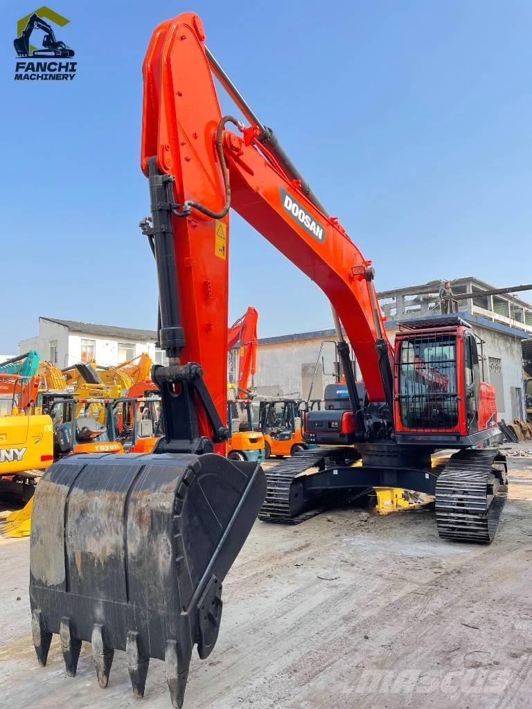 Doosan DX 300 LCA 履帶式 挖土機/掘鑿機/挖掘機