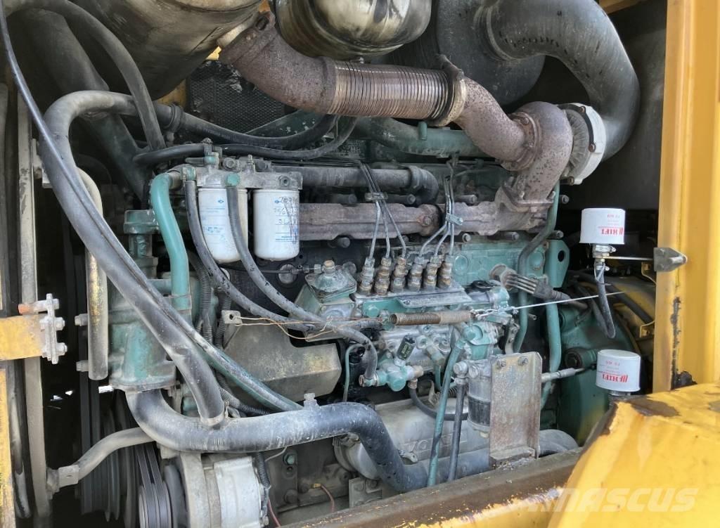 Volvo L 120 C 輪式推土機