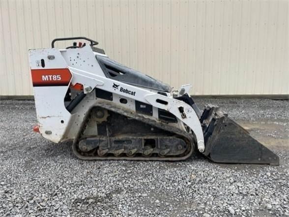 Bobcat MT85 滑移轉向裝載機