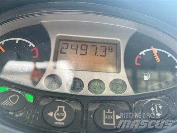 Bobcat T650 滑移轉向裝載機