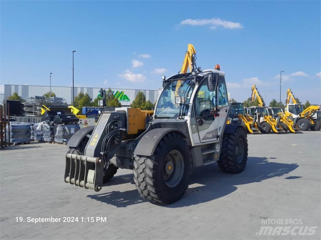 Liebherr T46-7 伸縮臂操作車