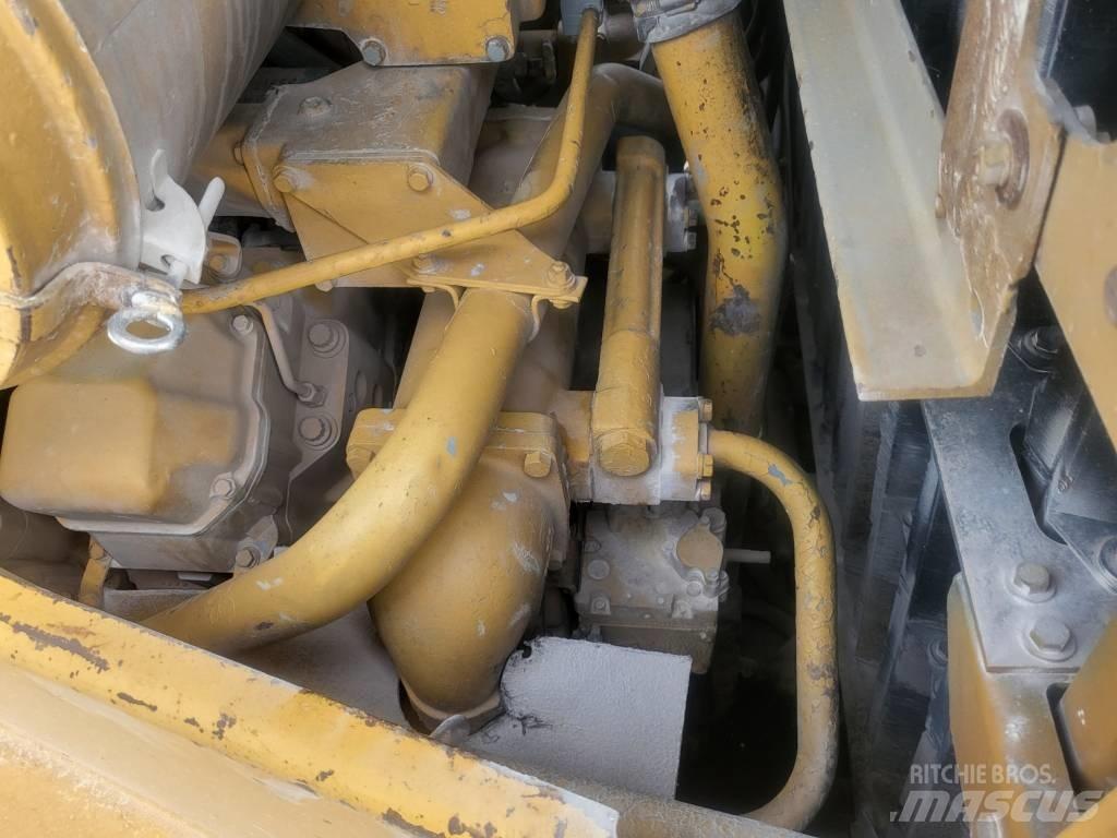 CAT D11N 履帶推土機