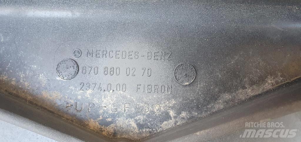 Mercedes-Benz Vario 駕駛室與內部