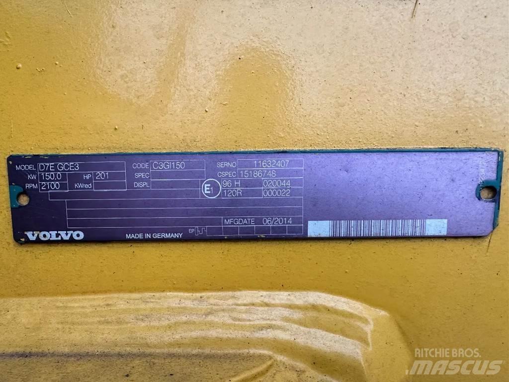 Volvo G 930 平土機
