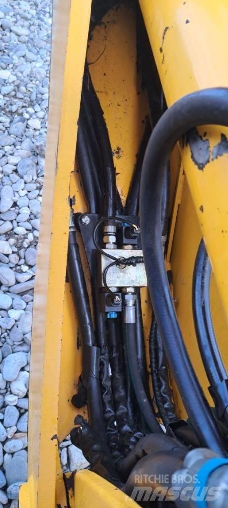 JCB 3 CX 反鏟裝載機
