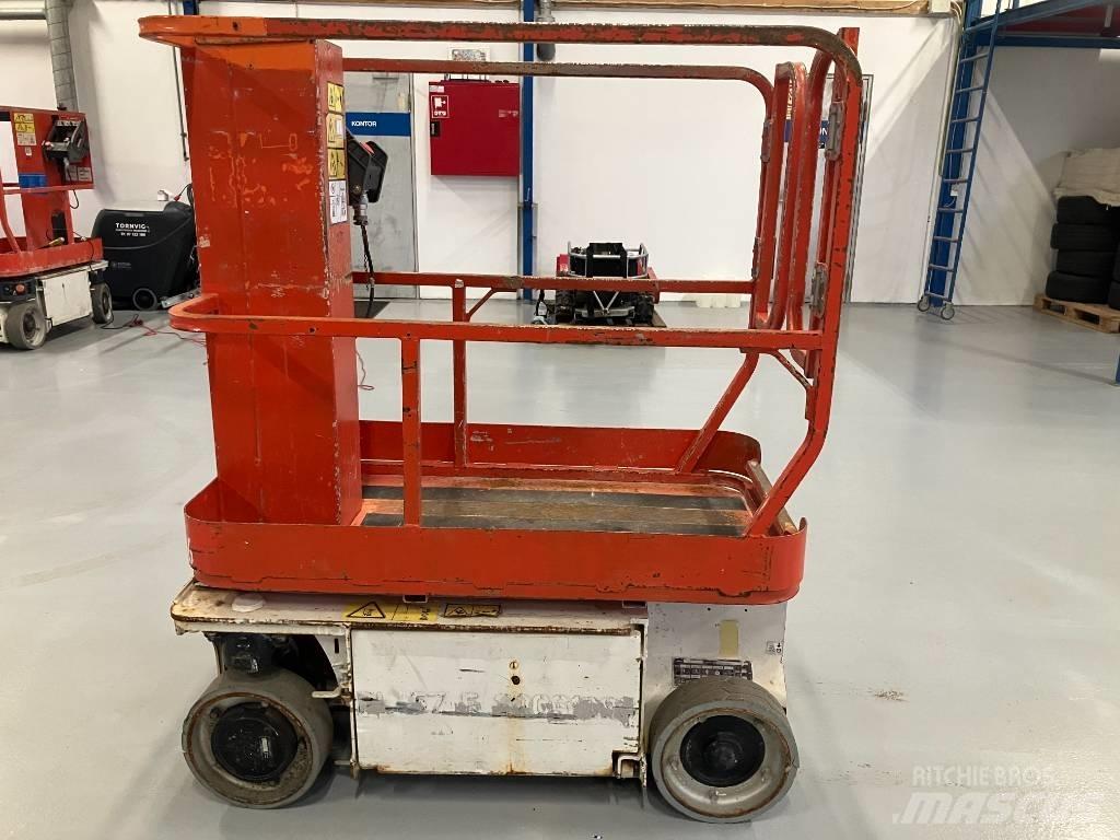 JLG 1230 ES 垂直升降工作台