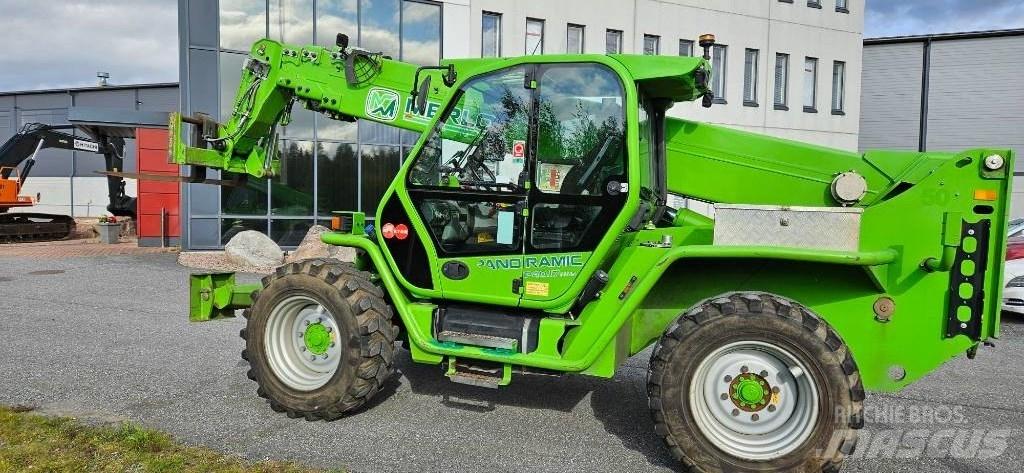 Merlo P40.17PLUS 伸縮臂操作車