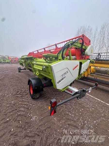 CLAAS TRION 530 聯合收穫機