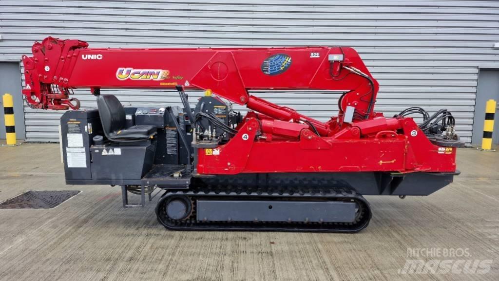 Unic URW-506 CDMER 小型起重機