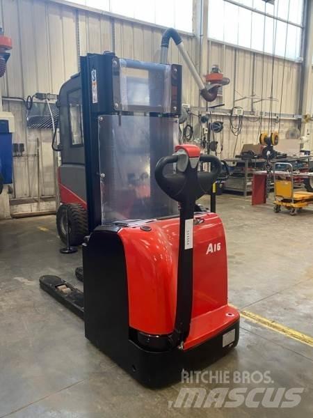 Manitou CDD12 AC1 自走式堆積機
