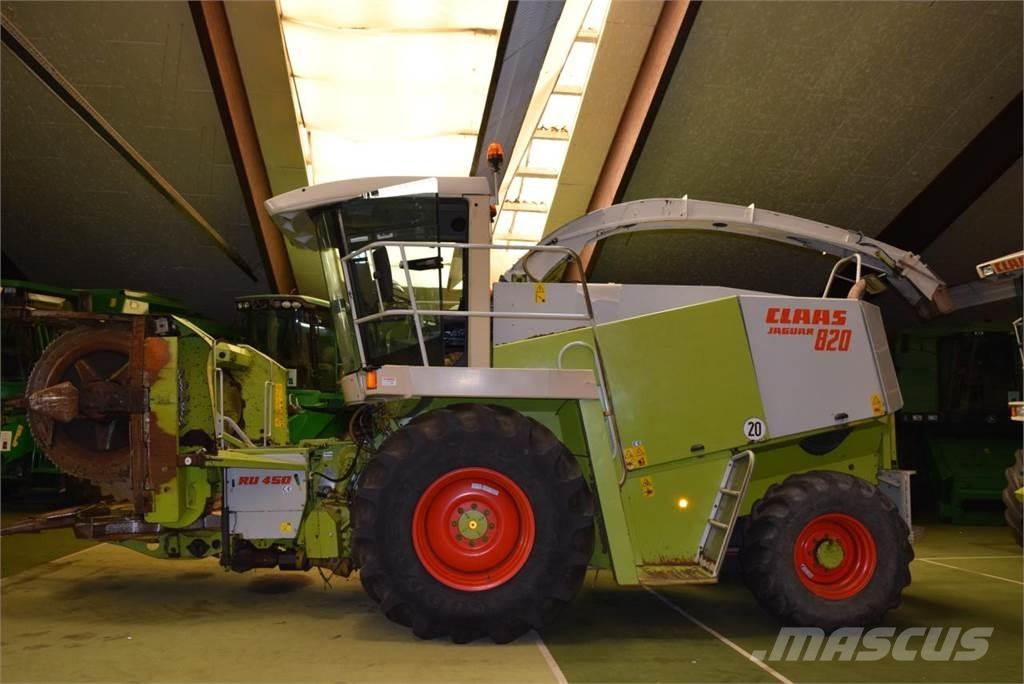 CLAAS Jaguar 820 自走式飼料採集機