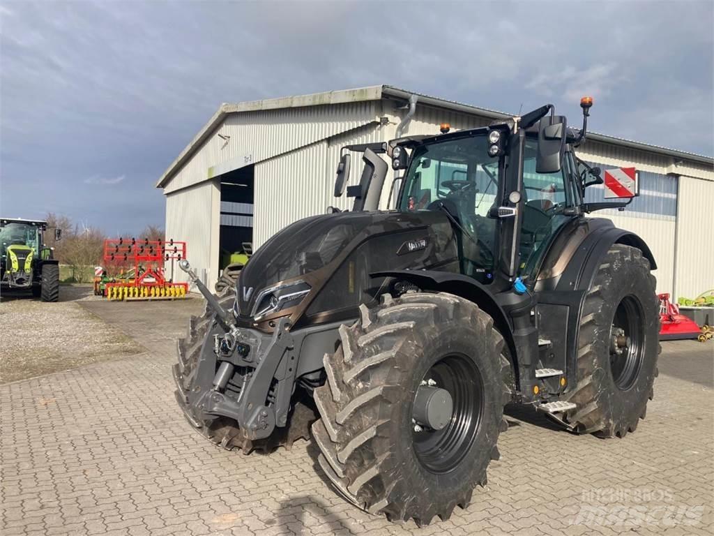 Valtra Q245 曳引機