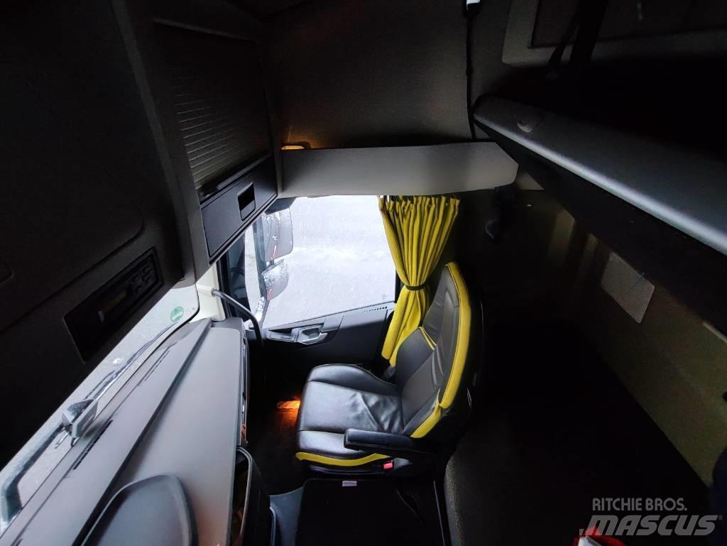 Volvo FH 16 木材貨車