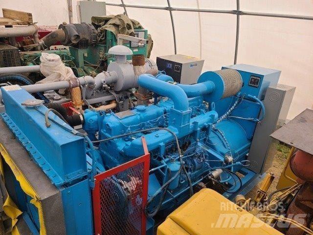 Nissan 6 cyl 柴油發電機