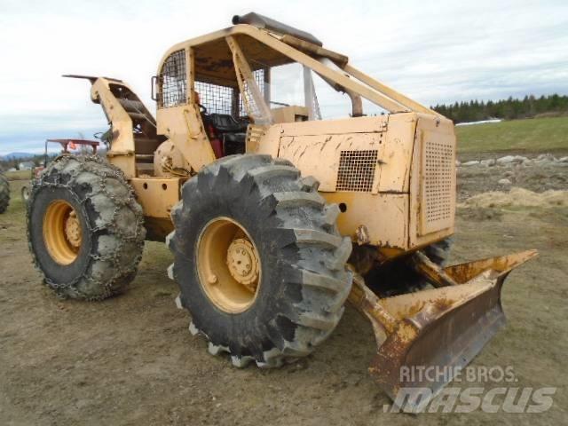Clark 664B 集材機