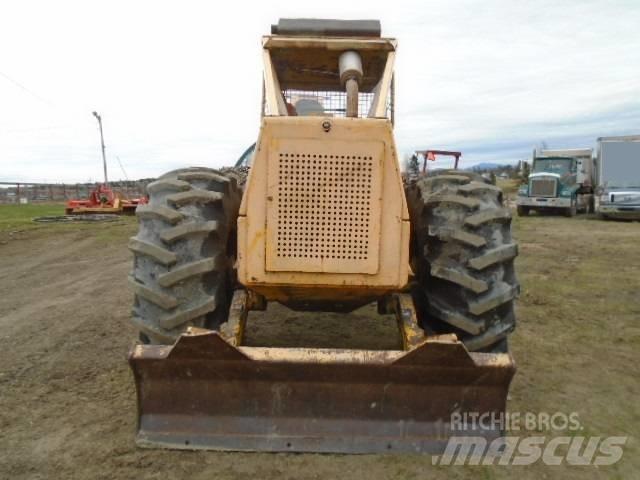 Clark 664B 集材機