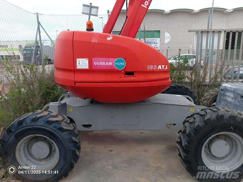 Manitou 180 ATJ 曲臂高空作業車