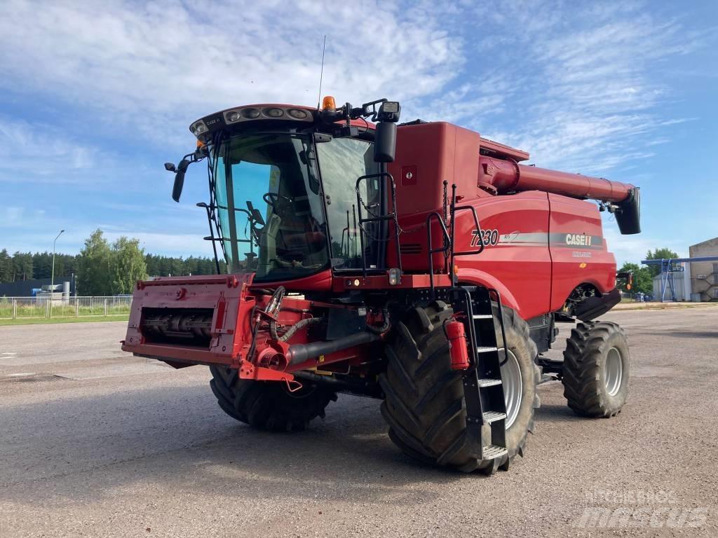 Case IH 7230 聯合收穫機