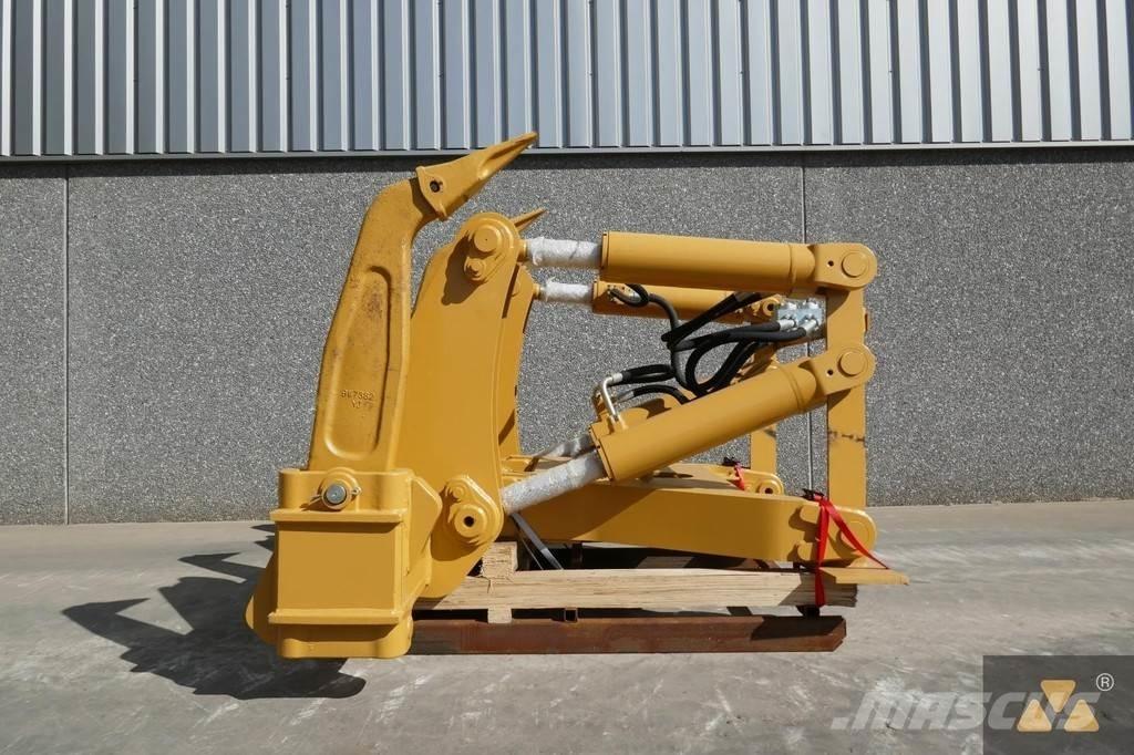 CAT D7E Ripper 其他組件