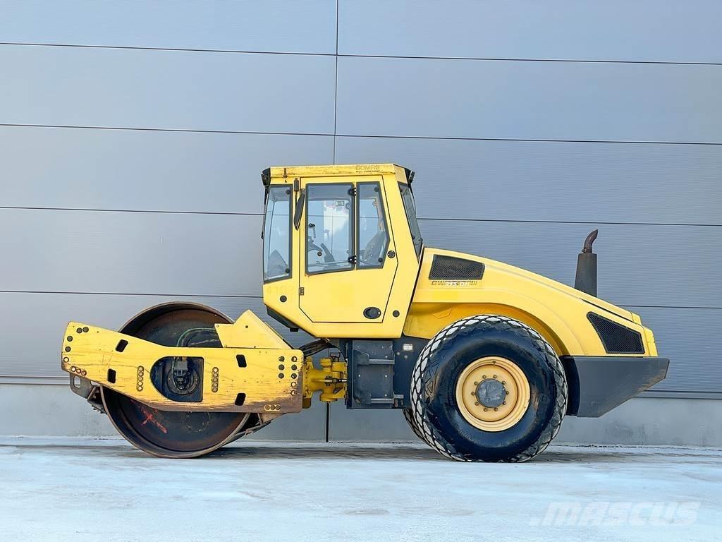 Bomag BW 213 DH-4 單輪滾壓機