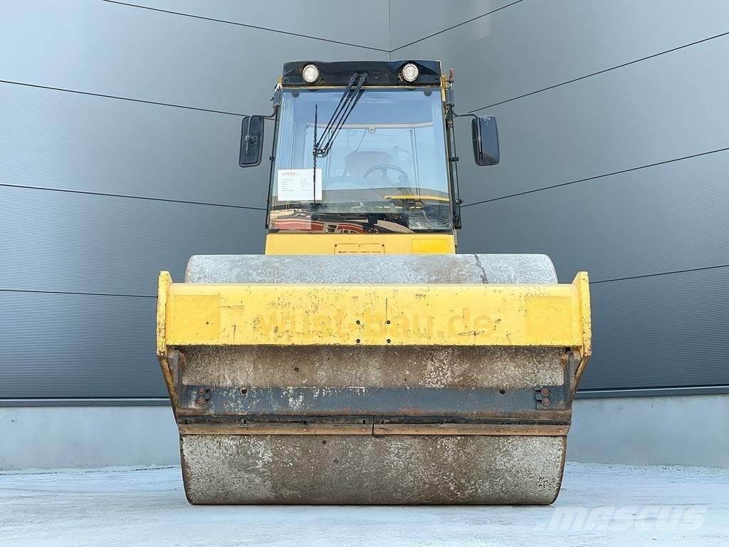 Bomag BW 213 DH-4 單輪滾壓機