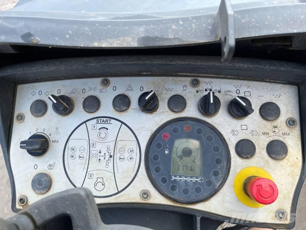 Bomag BW 120 AD-5 雙輪滾壓機