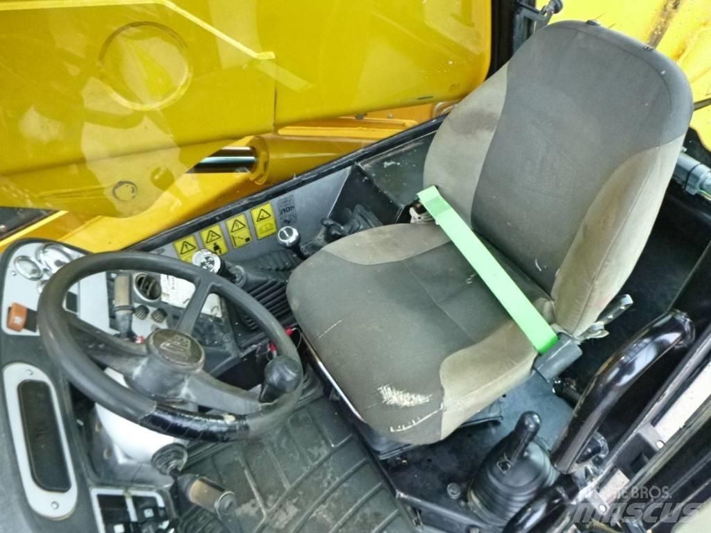 JCB 535-125 伸縮臂操作車