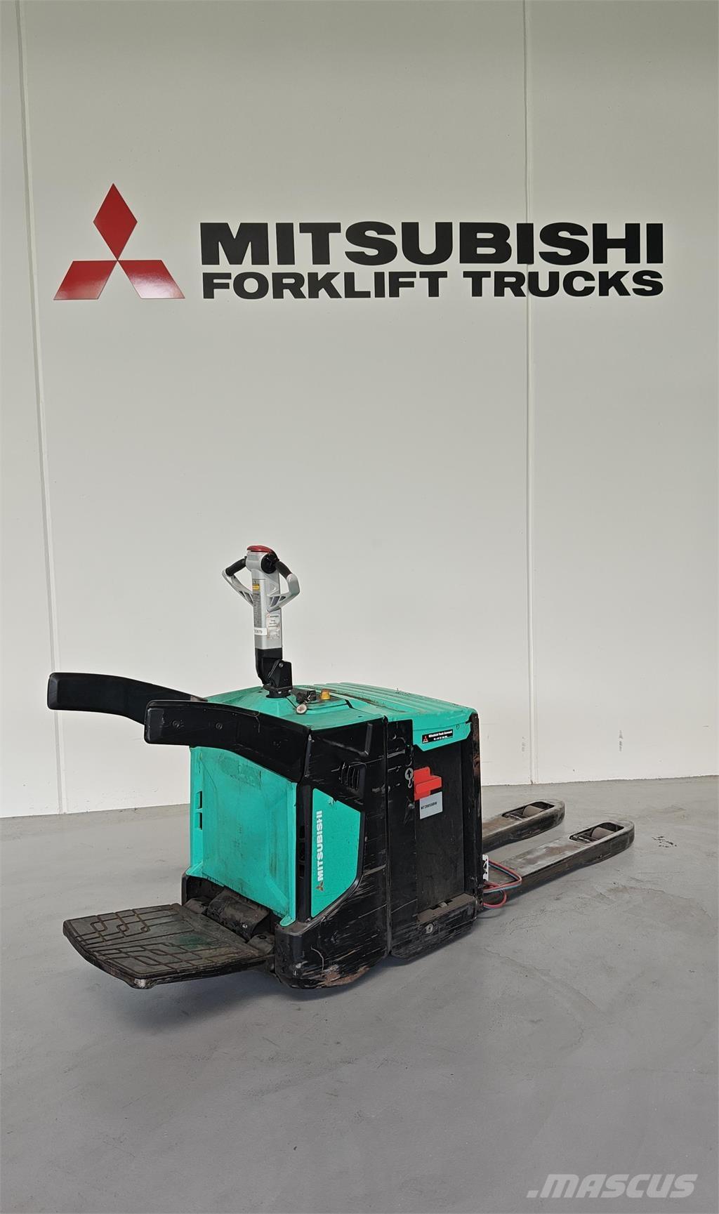 Mitsubishi PBV20N2 平台卡車